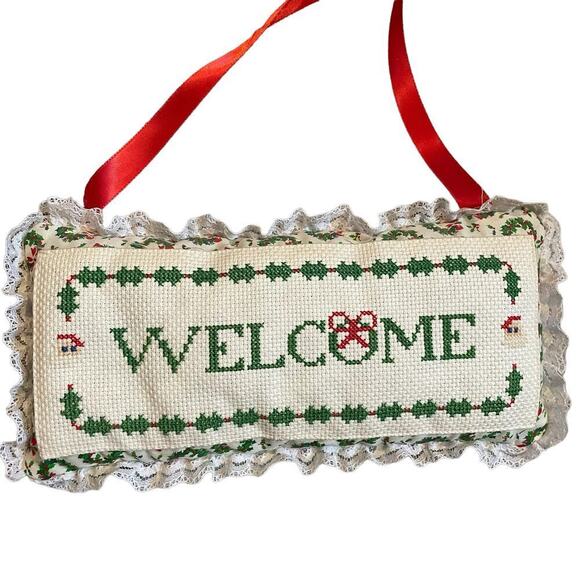 Vintage Christmas Welcome cross stitch pillow wall hanging - Picture 2 of 7